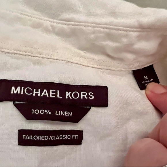 Men’s Michael Kors white short sleeve linen button down - Picture 3 of 3